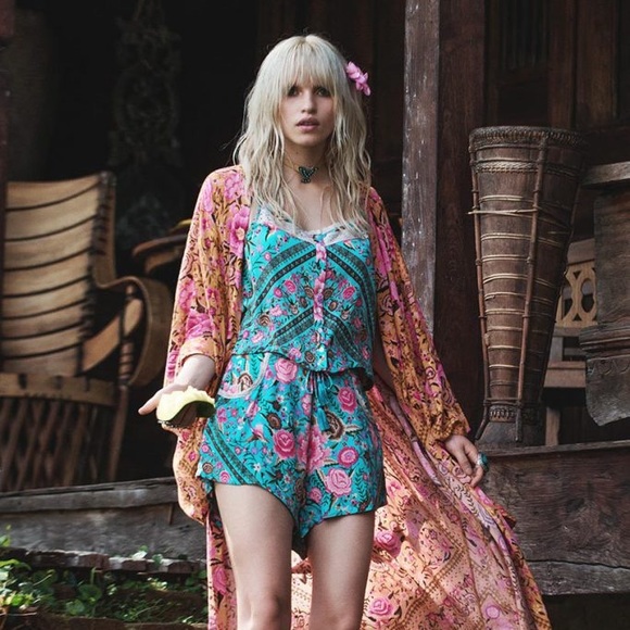 SPELL 🔮 Babushka Shorts NWOT - Picture 2 of 8